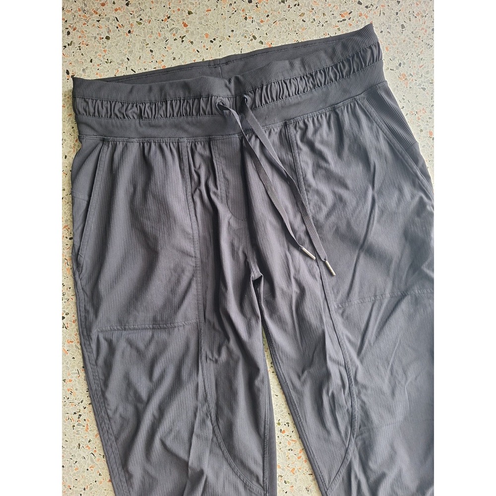 116 Lululemon Dance Studio Mid Rise Cropped Pant - Picture 5 of 12